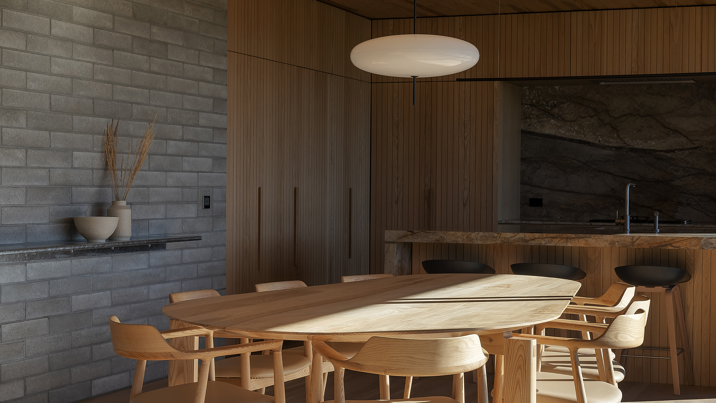 Dining room wooden details